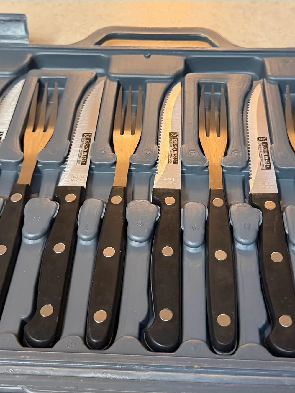 Gourmet Traditions Koch Messer Complete Stainless Steel Knife & Fork Set – UNUSE